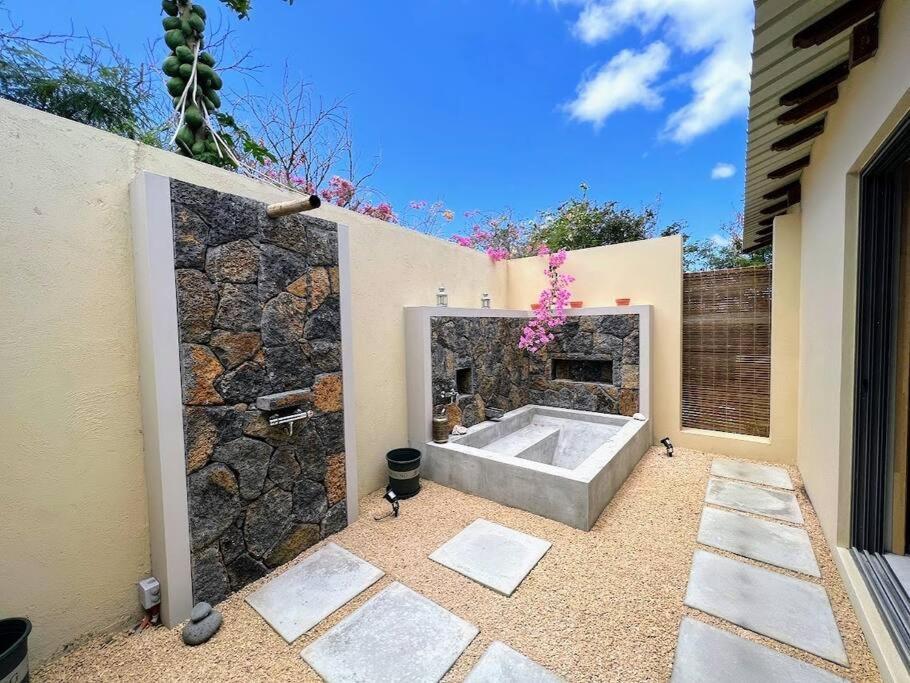 Lakaz Kannell - Vanilla Lodge, Secluded Outside Bath & Shower Infinity Pool Cap Malheureux Bagian luar foto