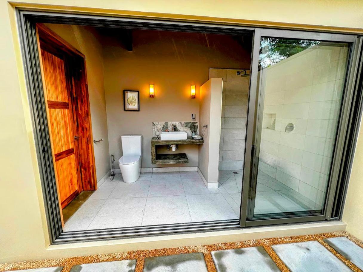 Lakaz Kannell - Vanilla Lodge, Secluded Outside Bath & Shower Infinity Pool Cap Malheureux Bagian luar foto
