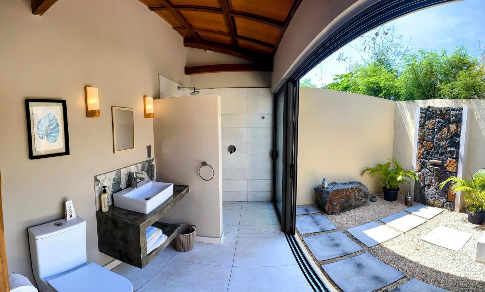 Lakaz Kannell - Vanilla Lodge, Secluded Outside Bath & Shower Infinity Pool Cap Malheureux Bagian luar foto