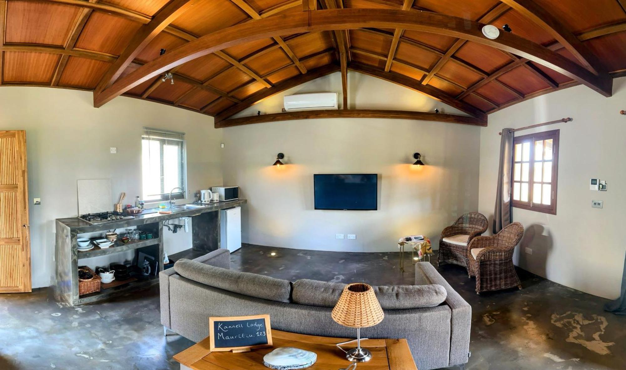 Lakaz Kannell - Vanilla Lodge, Secluded Outside Bath & Shower Infinity Pool Cap Malheureux Bagian luar foto